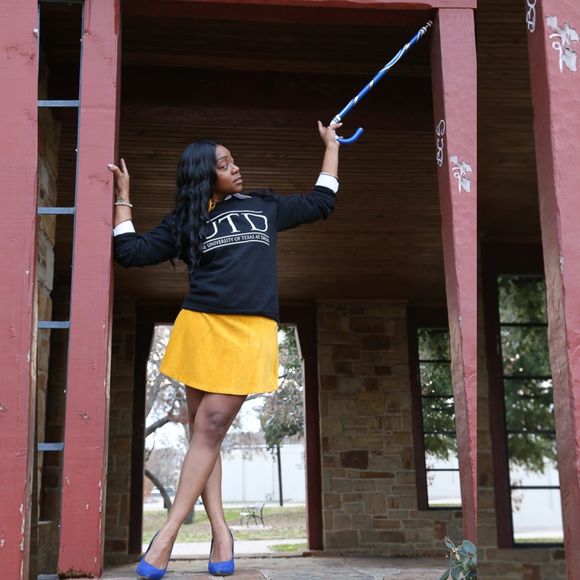 Meet your Posher, Nikki - Picture 1 of 1